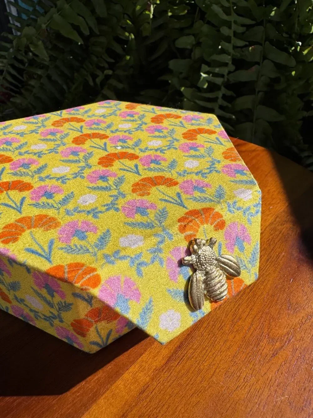 Anthropologie Annie Floral Fabric Cover Jewellery Box Bumblebee Magnetic Lid